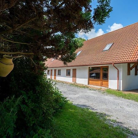 Apartamenty Stodola Jezierzany Exteriör bild