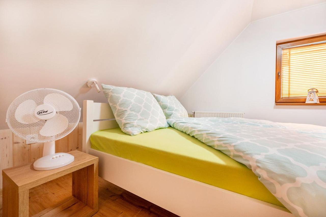 Apartamenty Stodola Jezierzany Exteriör bild